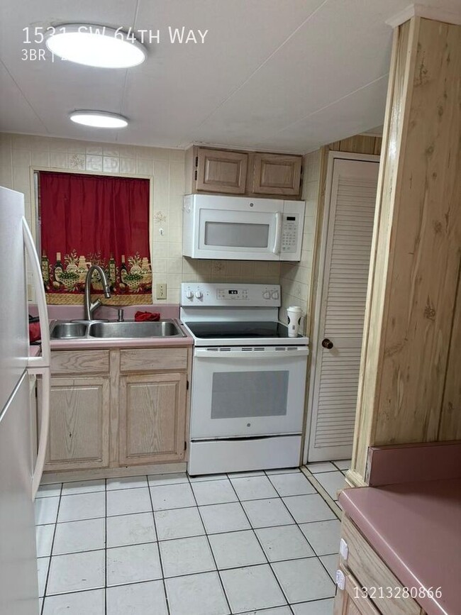 Building Photo - Beautiful 3/2 Mobile Home in Sandalfoot Cove