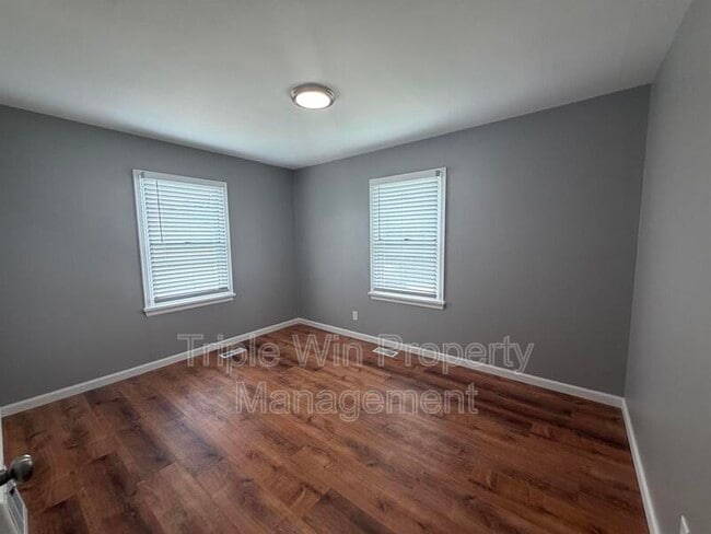 Building Photo - 3349 Marmary Ln