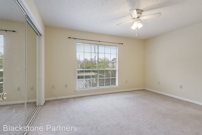 Building Photo - 2 br, 2.5 bath House - 80 Brent Ct