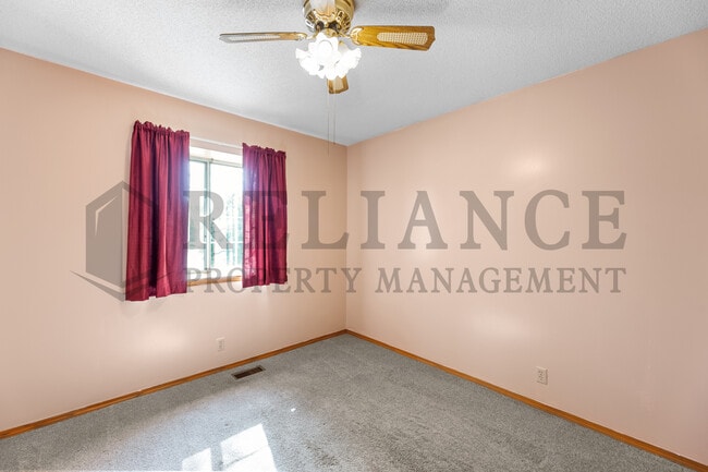 Building Photo - 8502 W Westlawn Cir