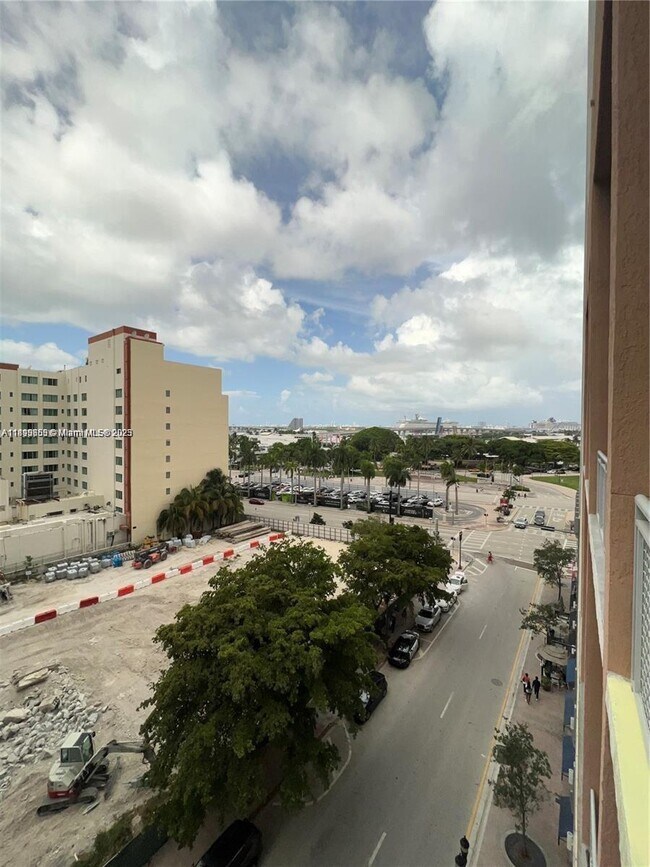 Building Photo - 244 Biscayne Blvd