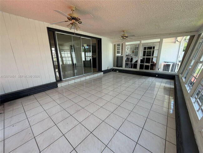 Building Photo - 4175 SW 87th Ave
