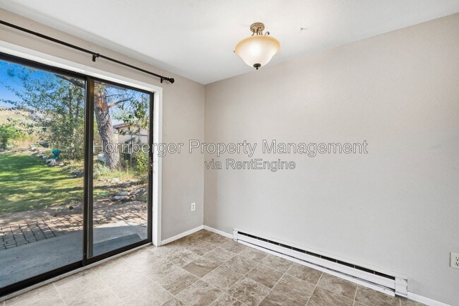 Building Photo - 2605 E Upriver Dr