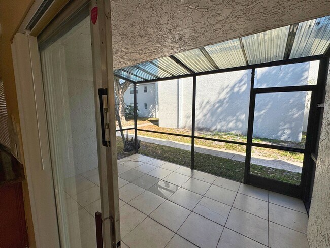 Building Photo - 4415 Treehouse Ln