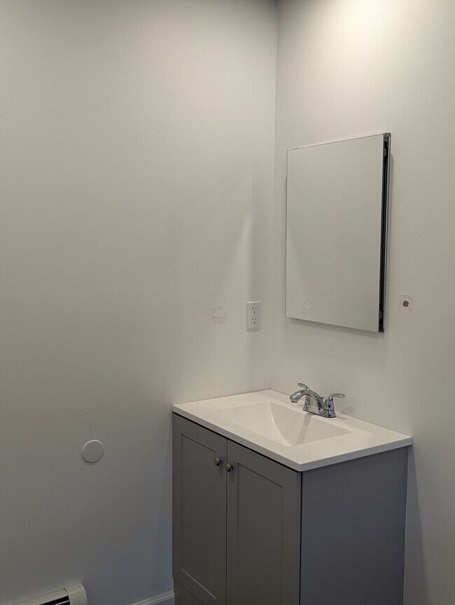 Building Photo - 45 Westcott St