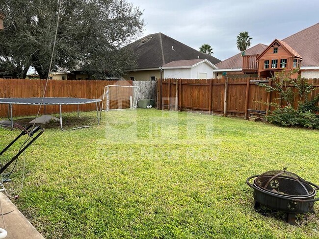 Building Photo - 1909 Ezekiel St
