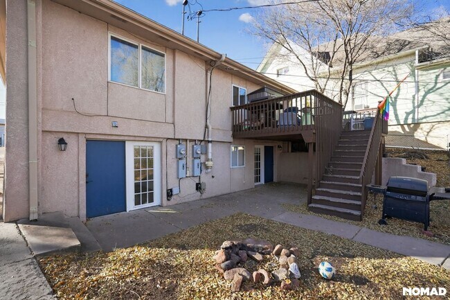 Building Photo - 30 W Navajo St