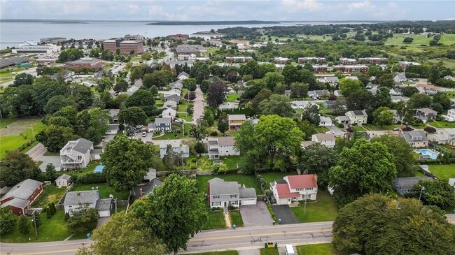 Building Photo - 191 Chases Ln