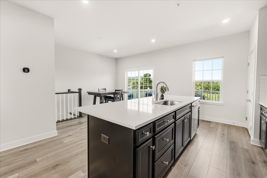 Beautiful updated Kitchen - 1403 Wilmer Park Ln
