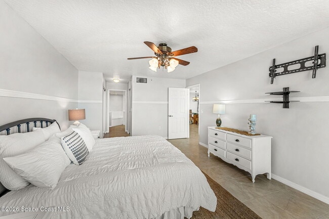 Building Photo - 1505 N Hwy A1A