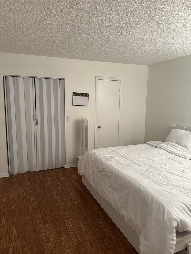 Building Photo - 13989 SW 94th Cir Ln