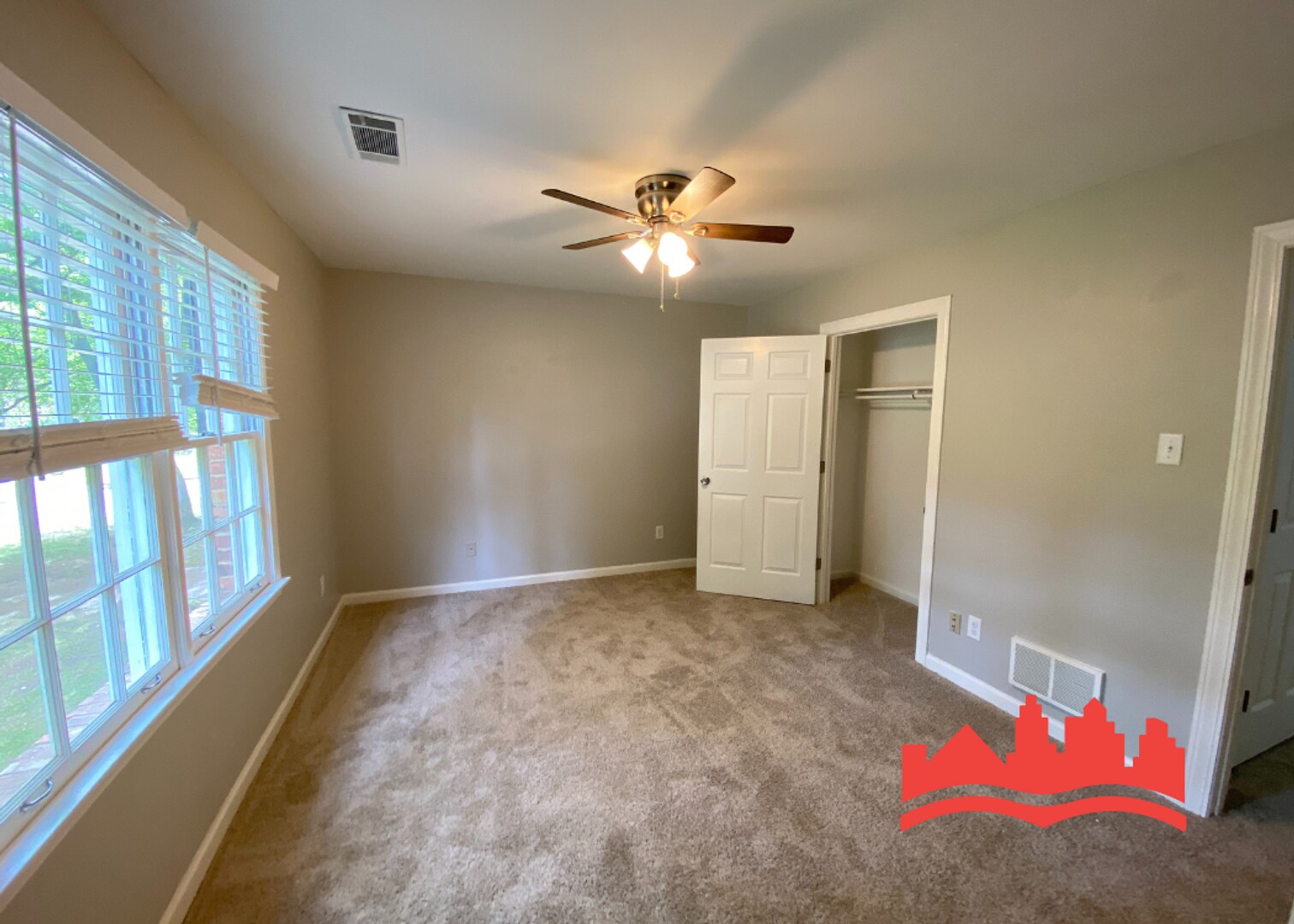Building Photo - 8510 Farmington Cove