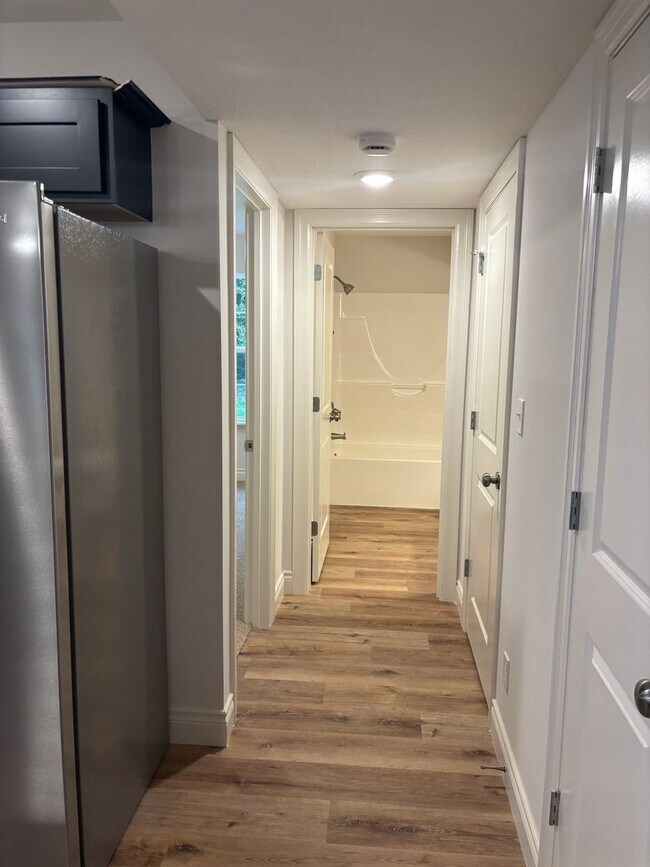 Building Photo - 14 3rd Ave