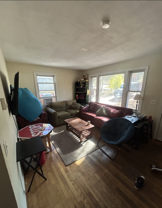 Building Photo - 110 Logtown Rd