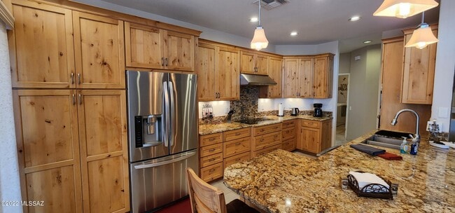 Building Photo - 14151 N Buckingham Dr