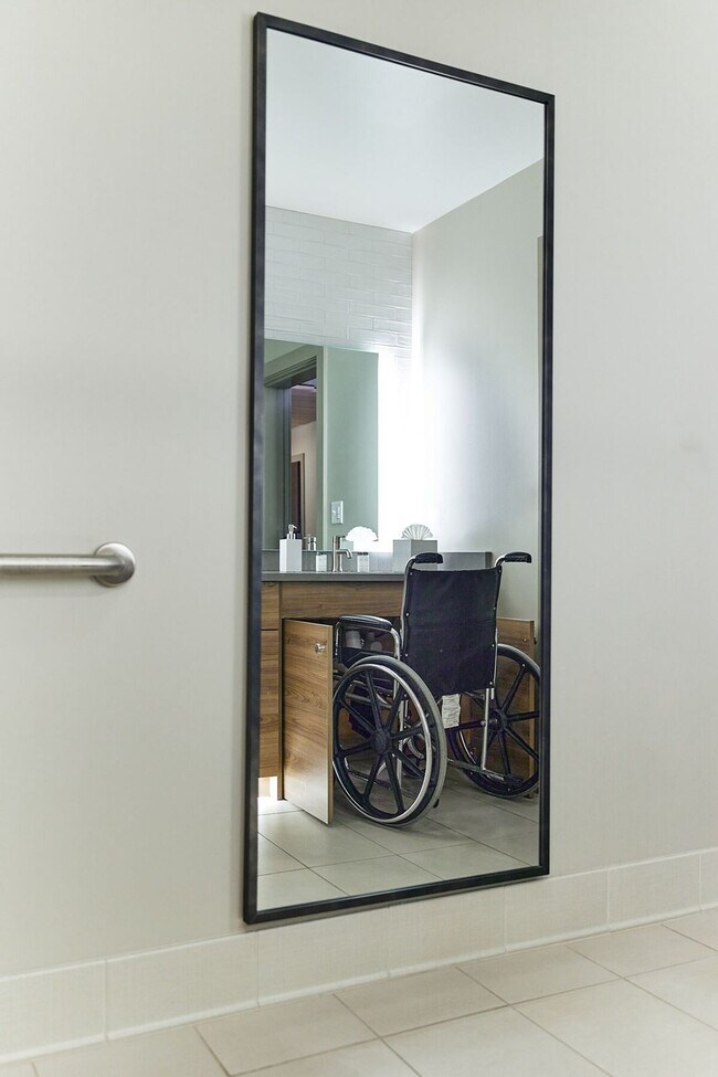 Building Photo - 121 Middle St