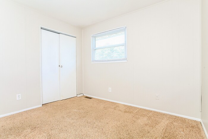 Building Photo - 11952 Wincanton Dr