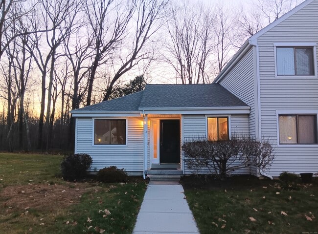 Primary Photo - 35 Nutmeg Rd