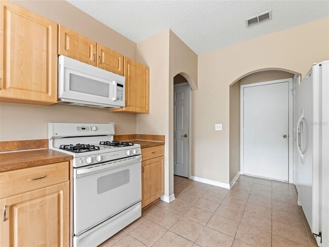 Building Photo - 15123 Deer Meadow Dr