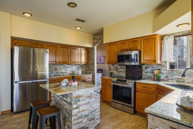 Building Photo - Large single family home on corner lot