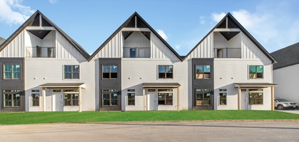 Building Photo - 208 Richards St