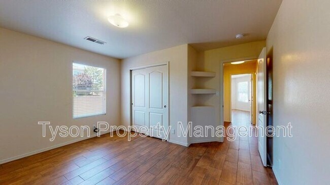 Building Photo - 6248 Calle Feliz NW