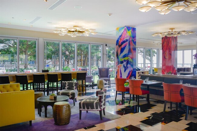 Building Photo - 495 Brickell Ave