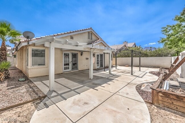 Building Photo - 9036 Dove River Rd