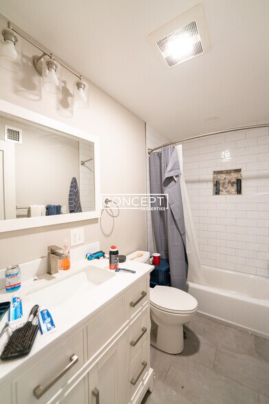 Building Photo - 50 Calumet St