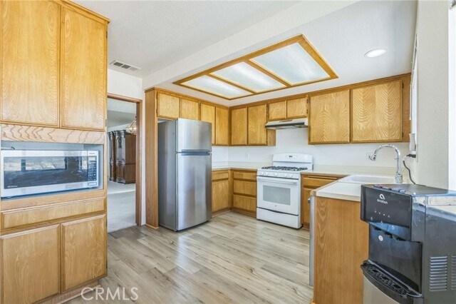 Building Photo - 26323 Corona Dr