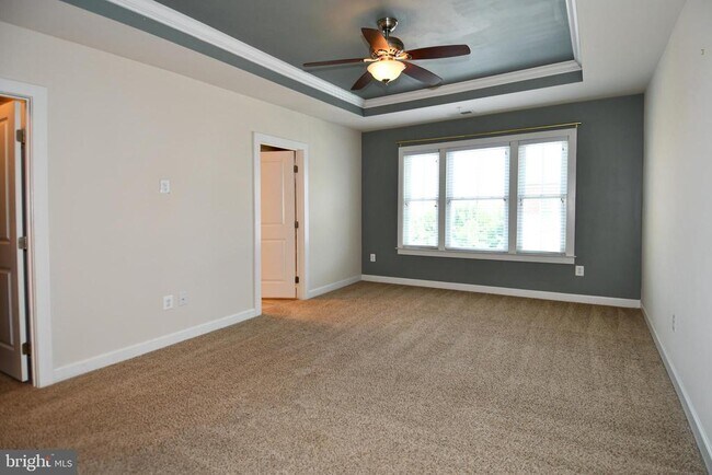 Building Photo - 409 Hydrangea Place