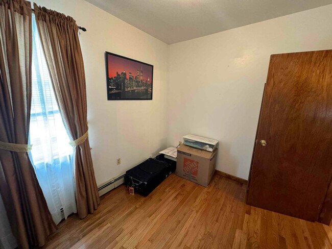 Building Photo - 171 Highland Ave