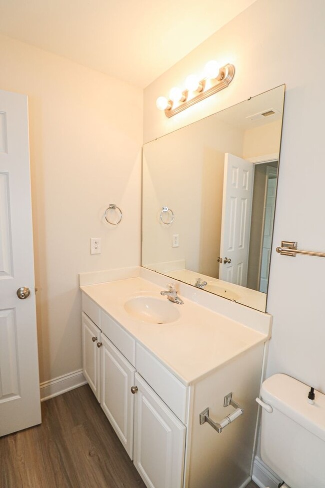 Building Photo - (Coming Soon) Charming 3 Bedroom Ranch in ...