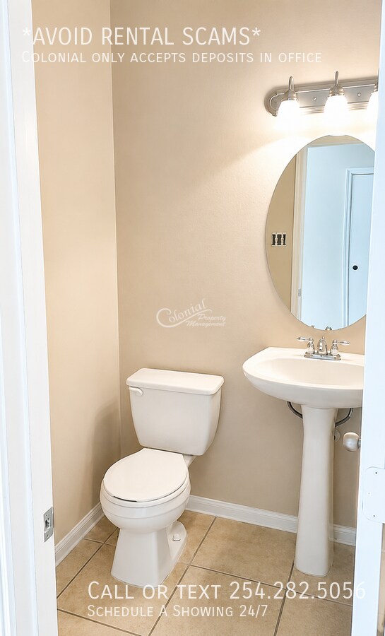 Building Photo - 711 Cattail Cir