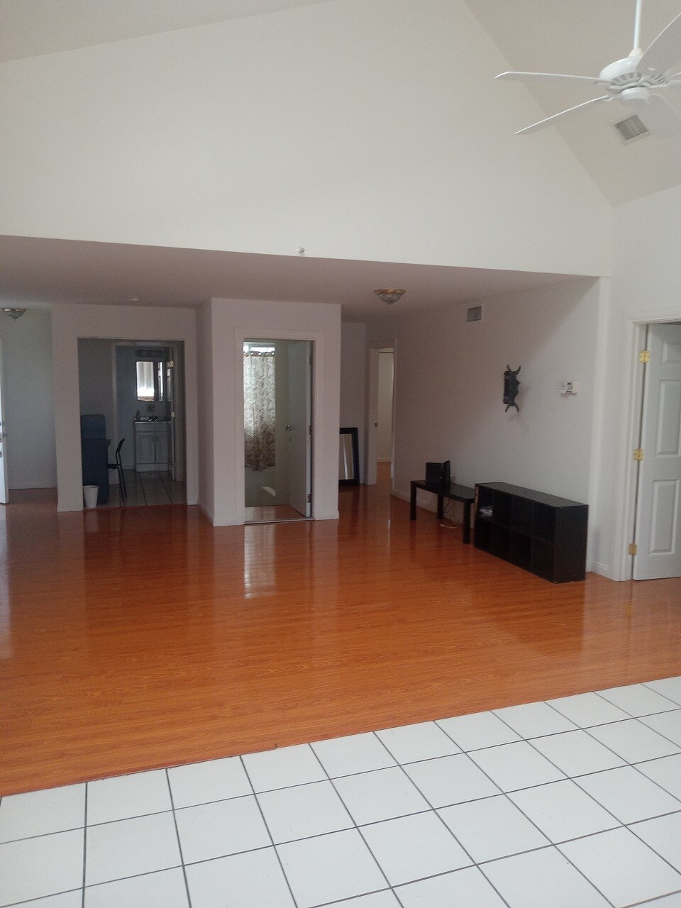 Building Photo - 2635 Dobinson St