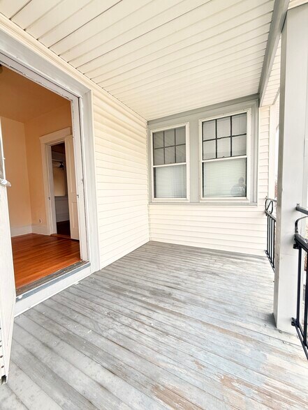 Building Photo - 93 Eldridge St