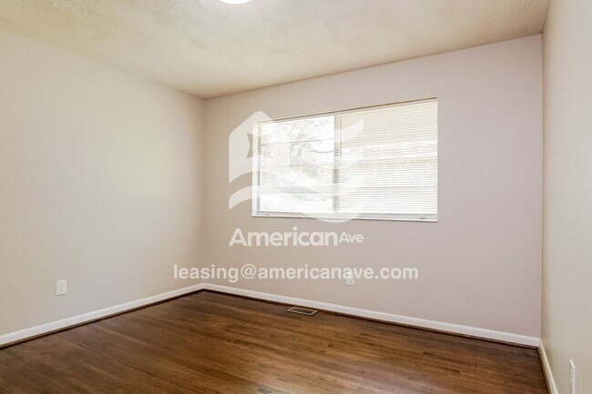 Building Photo - 6825 6th Ave S