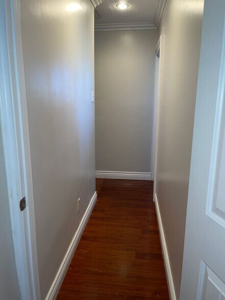 Building Photo - 13407 Wilton Pl