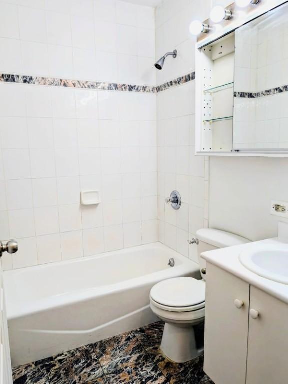 Building Photo - 2 bedroom in New York NY 10019