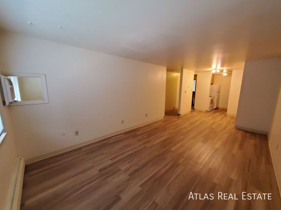 Building Photo - 207 Mathew Street-16
