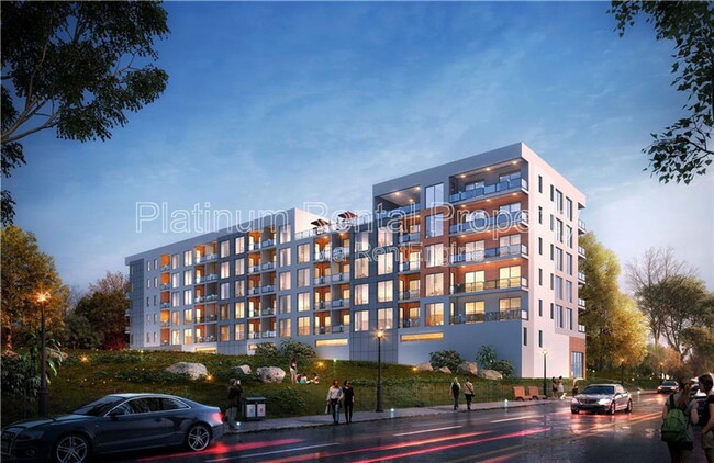 Building Photo - 525 Parkway Dr NE