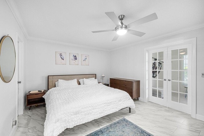 Building Photo - 810 High Point Dr W