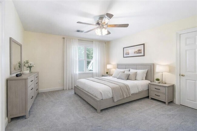 Building Photo - 8063 Winners Cir