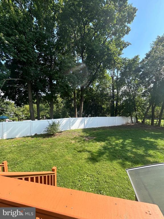 Building Photo - 2560 Betzwood Dr