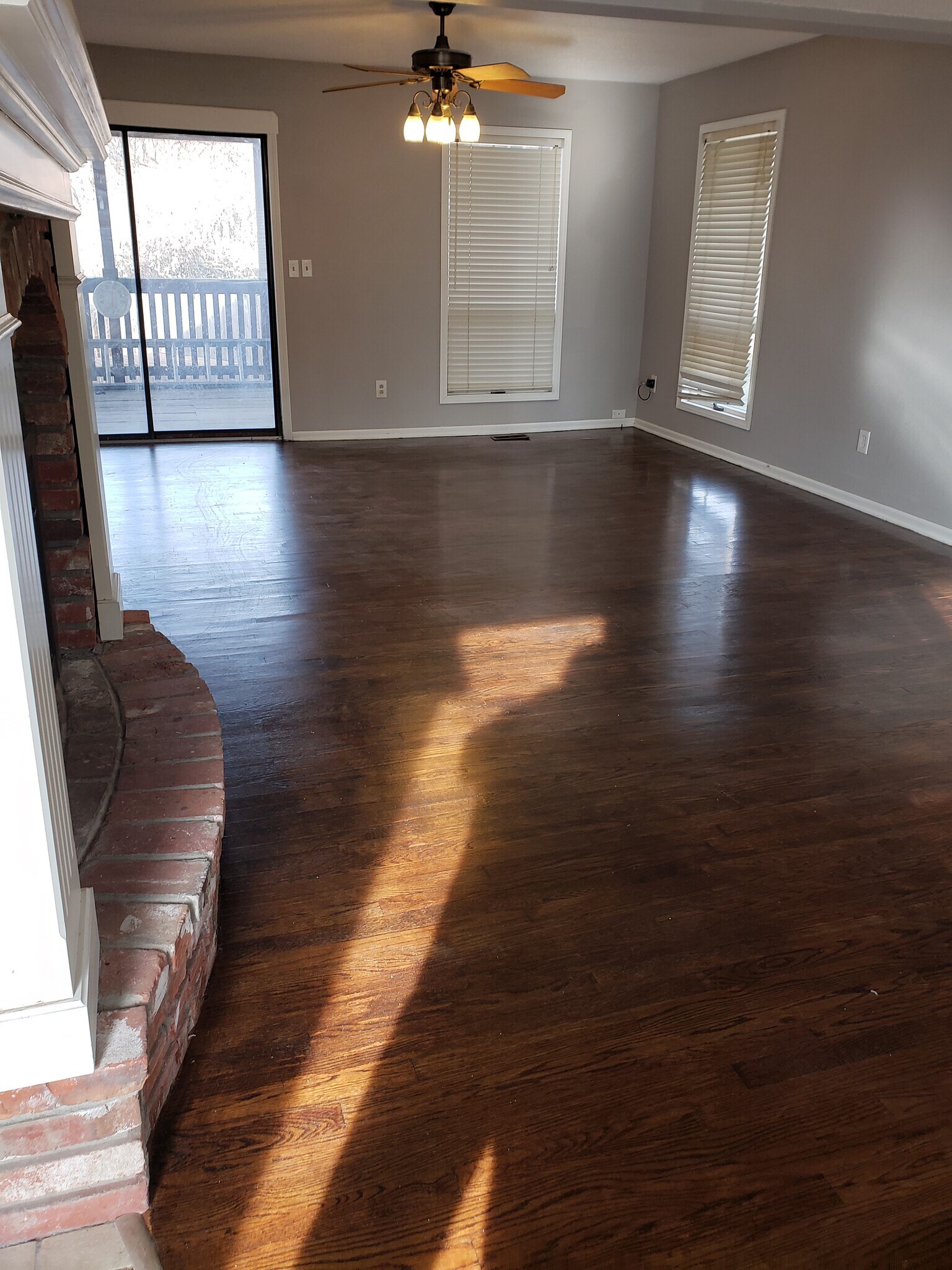 Building Photo - 6 NE 62nd Pl