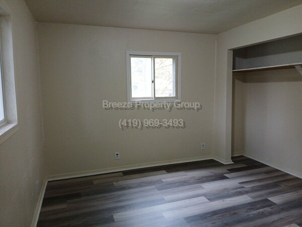 Building Photo - 560 Williamsville Ave