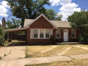 Building Photo - Close to TTU in South Overton