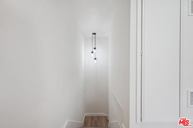 Building Photo - 17109 Palisades Cir