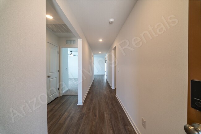 Building Photo - VALLE VISTA GOLF COMMUNITY