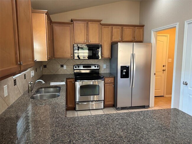 Building Photo - 17429 Bridgefarmer Blvd